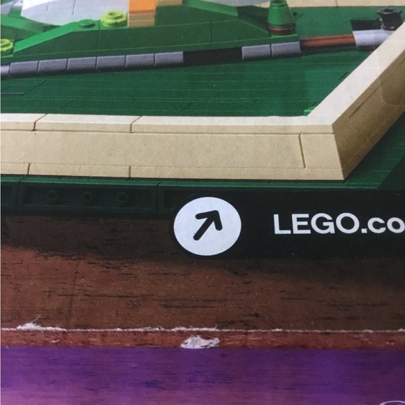Lego Ideas Once Upon a Brick 21315 NISB  w/ Scuffs Dents Creases - Picture 11 of 16